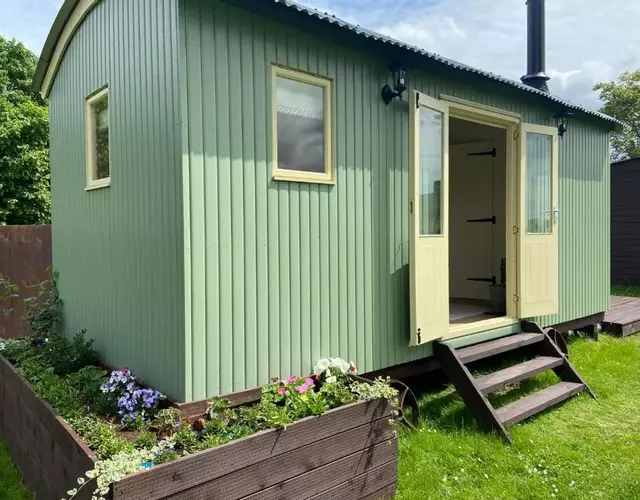 Willow Shepherd Hut