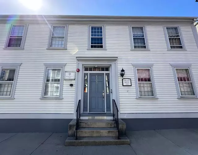 Entire Historic 5 Bed 5 Bath Inn Sleeps 17