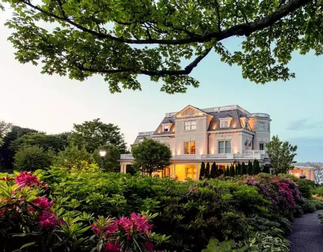 The Chanler at Cliff Walk