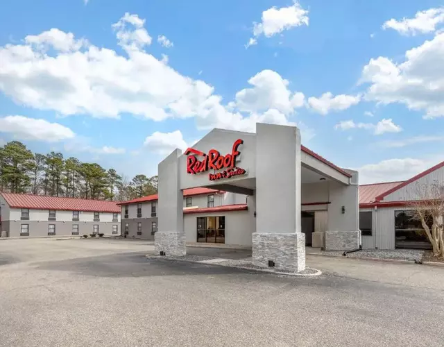 Red Roof Inn & Suites Newport News