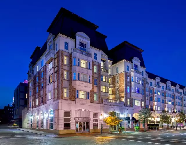 Hotel Commonwealth