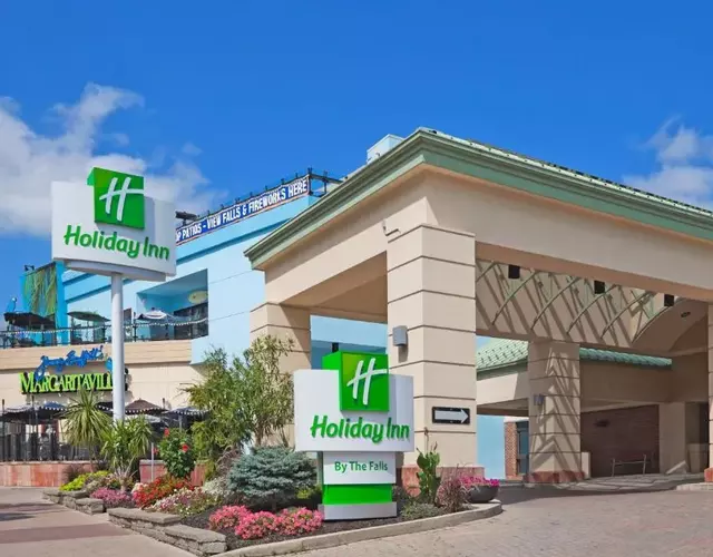 Holiday Inn Niagara Falls-By the Falls by IHG