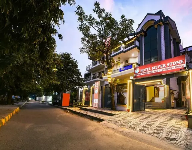 FabHotel Silver Stone