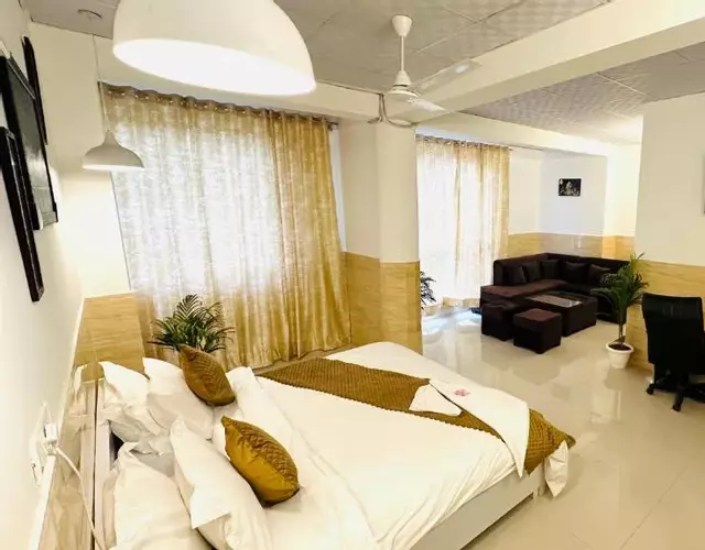 Hotel Relax Inn-Couple Friendly Hotel- Noida Sector 27