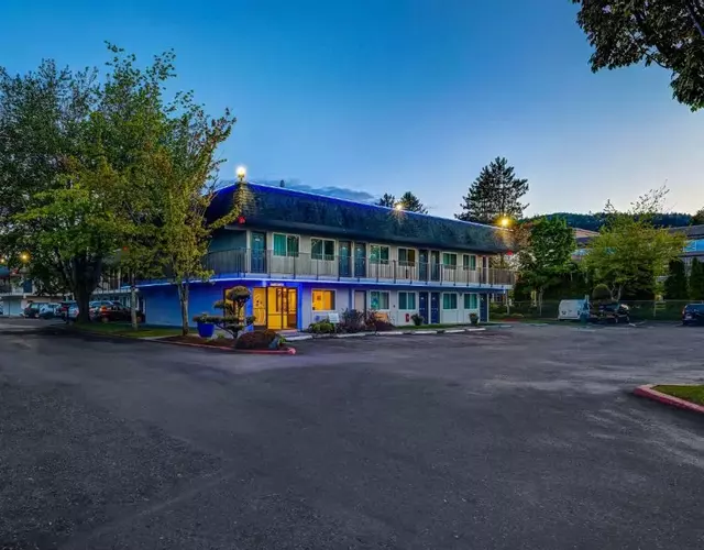Motel 6-Issaquah, WA - Seattle - East