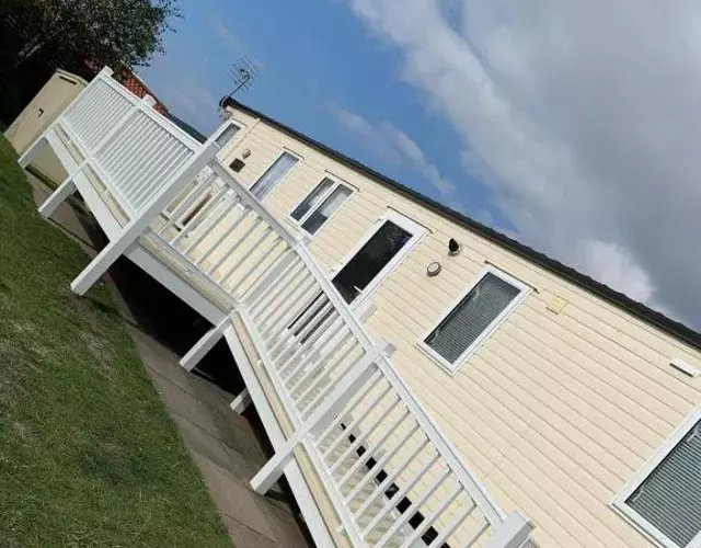 Seton Sands Haven Holiday Park - Platinum Caravan