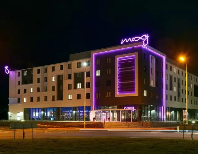 Moxy Edinburgh Airport
