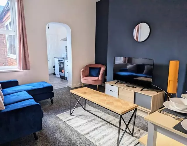 Enjoy A Spacious 3 Br W Your Family And Friends