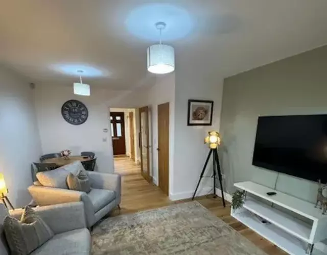 Church Court 2 Bed 55 Inch SKY TV Northampton Parking Contractor Accommodation