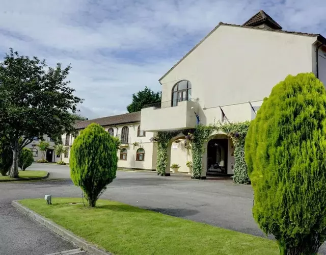 Widnes Halton Everglades Park Hotel