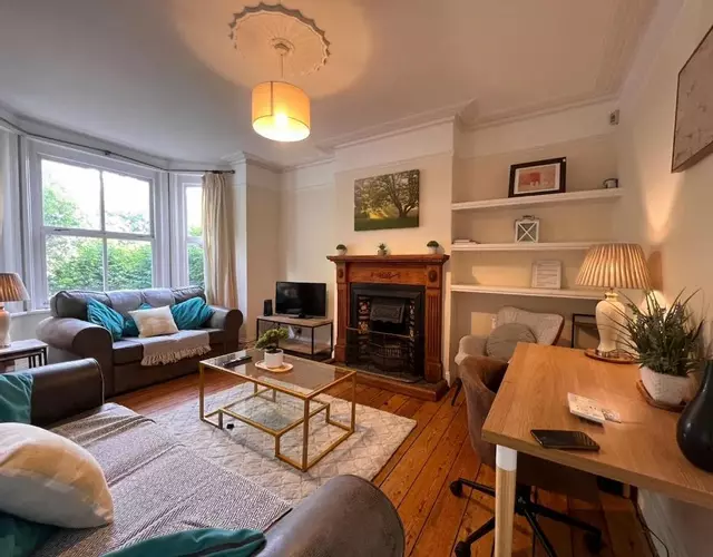 Comfy Townhouse Close to the City Centre