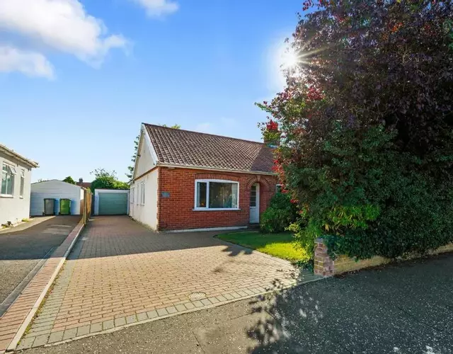 Seven Space - Applegarth House, 3 Bed Bungalow