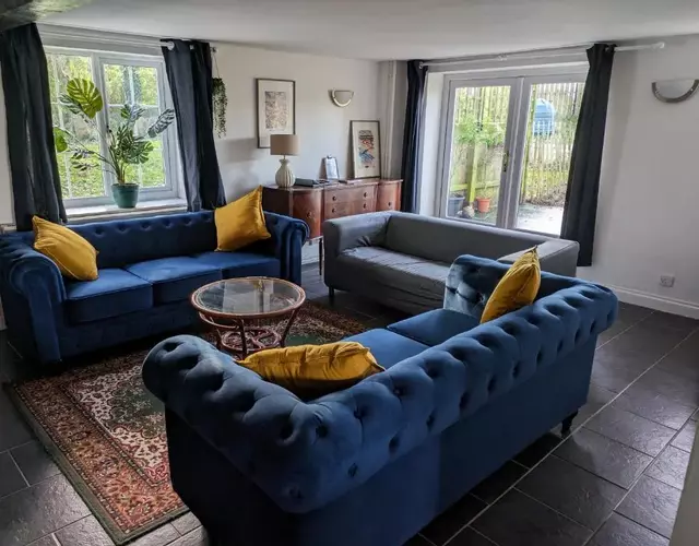 Spacious Country Cottage with 3 Double Bedrooms