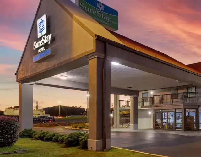 SureStay Hotel by Best Western Lenoir City