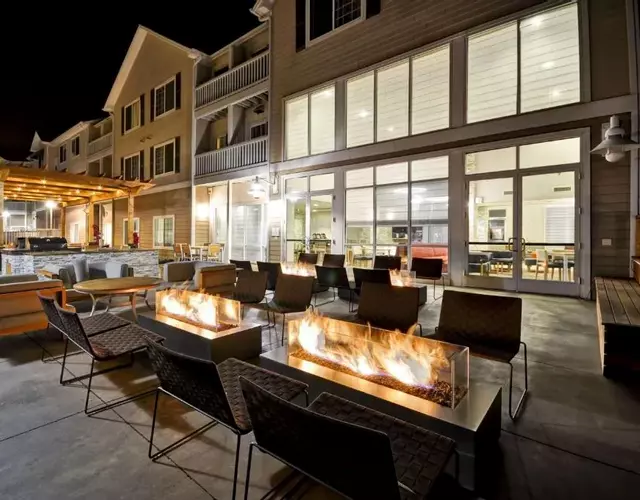 Homewood Suites by Hilton - Oakland Waterfront