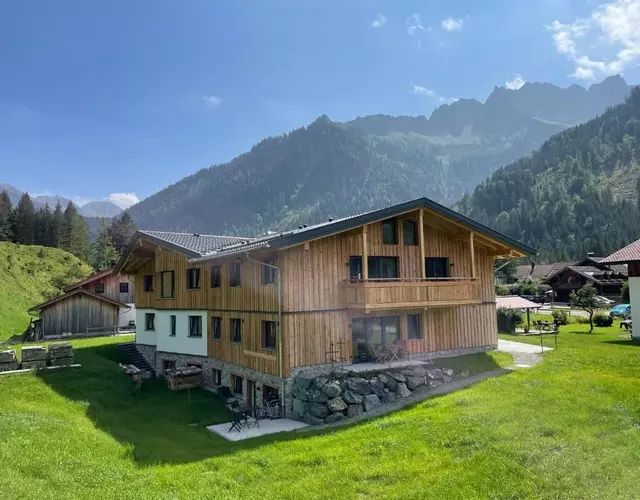 Stadl Lodge Hinterstein - Skipass im Winter und Bergbahnen im Sommer inklusive