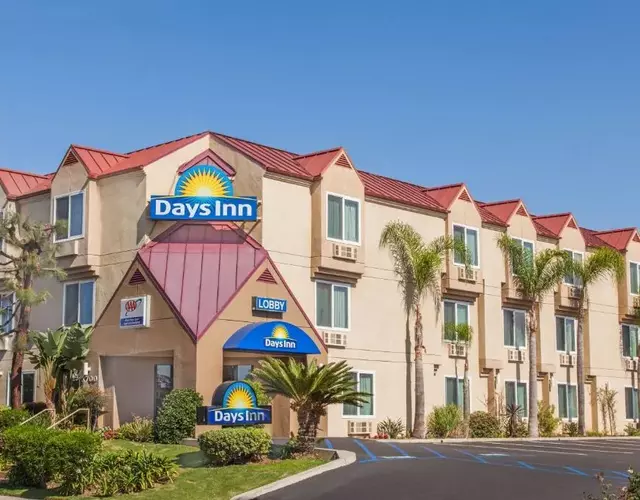 Days Inn by Wyndham Carlsbad