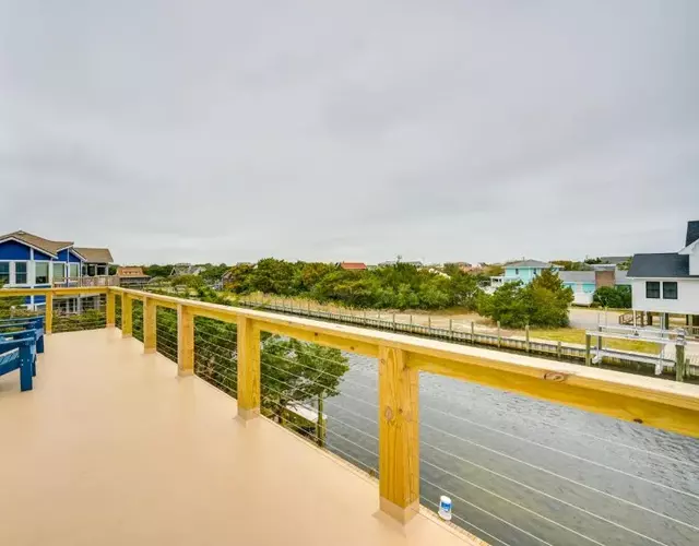 Scenic Duplex with Dock 1 Mi to Ocracoke Lighthouse