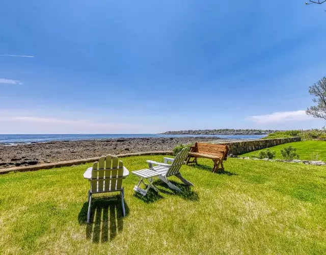 The Castle Rock and Sea Belle