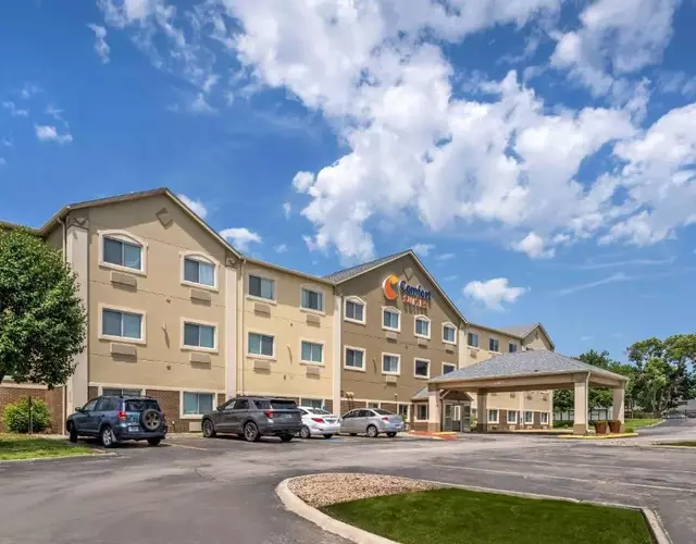 Comfort Suites Omaha Northwest