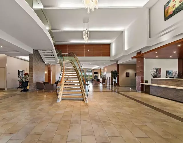 Best Western Plus Orangeville Inn & Suites