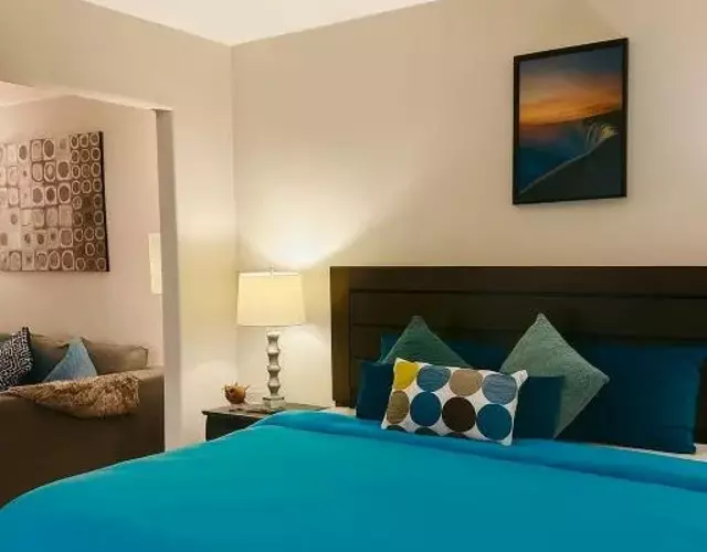 King Bed Suite with Pool and Hot Tub Access