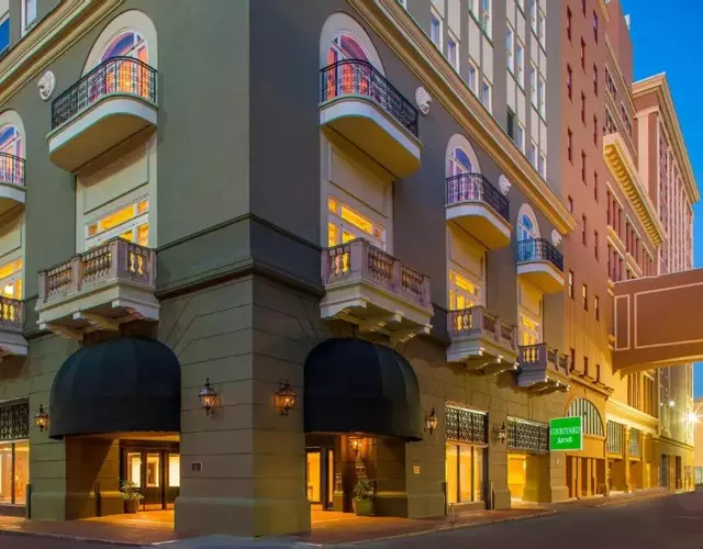 Courtyard by Marriott New Orleans French Quarter/Iberville