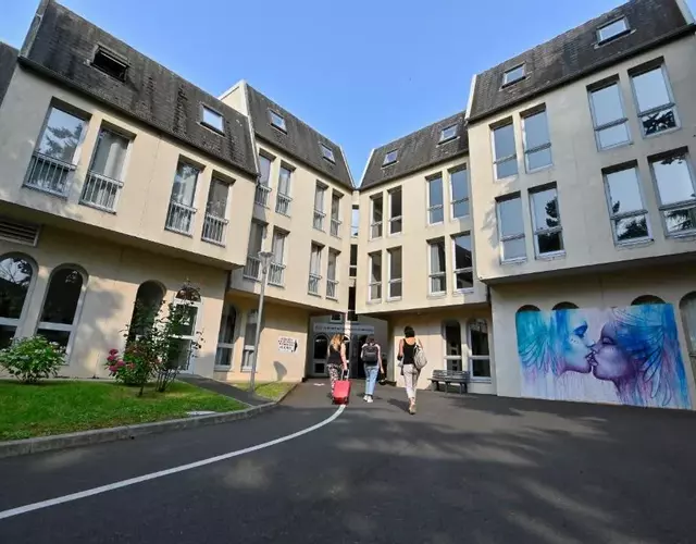 AUBERGE DE JEUNESSE D'ORLEANS