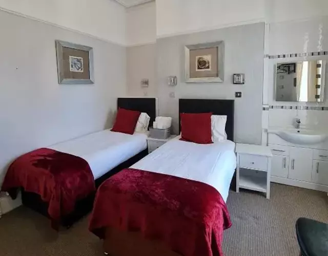 Clifton Villa - Southport