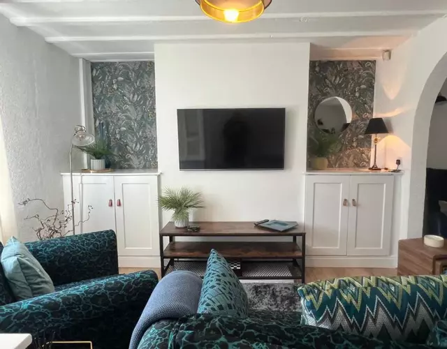 Comfy and Connected Standish Home - Two Mins from M6 Jct-27