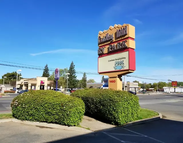 Gridley Inn & RV Park