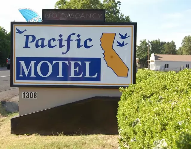 Pacific Motel