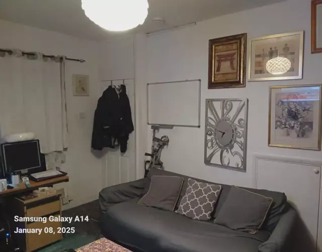 42 Churchbury Rd, Room 3