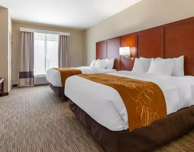 Comfort Suites