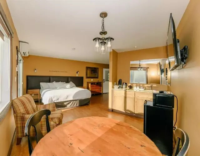 Similkameen Valley Resort