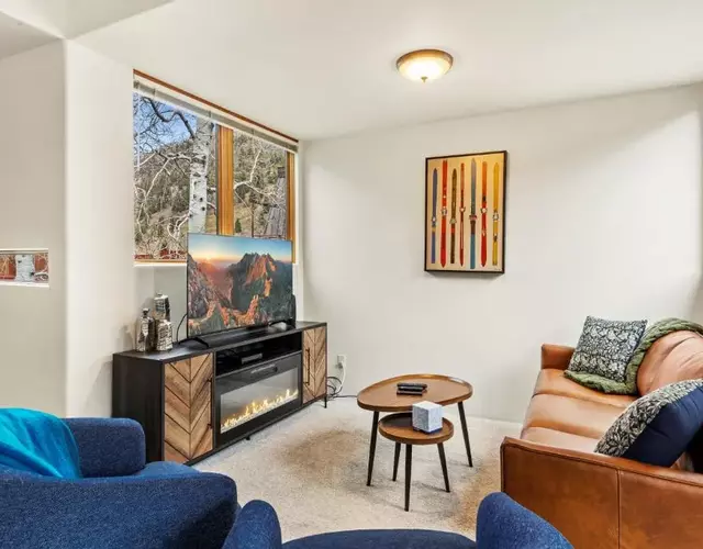 Experience luxury at Alpenglow at Telluride Lodge