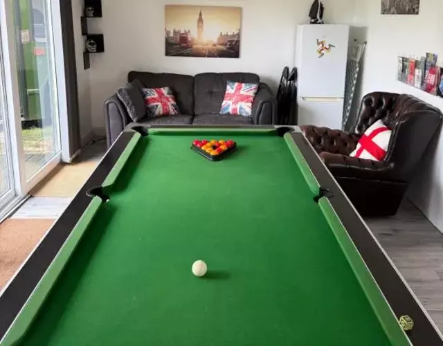 The Green Bus and the lodge