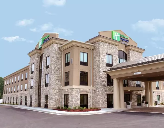 Holiday Inn Express & Suites Paducah West by IHG