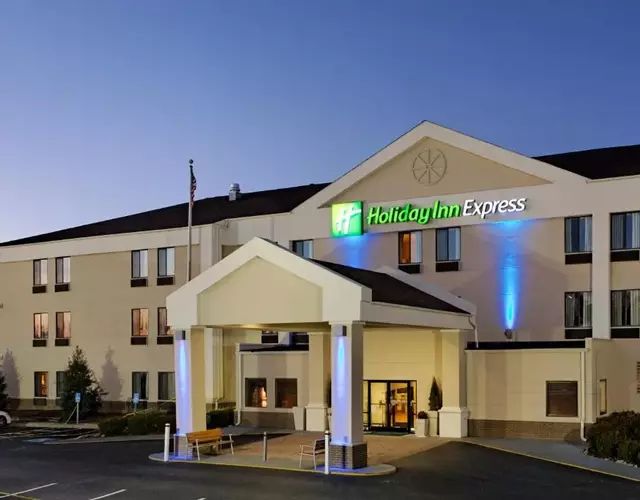 Holiday Inn Express Metropolis by IHG