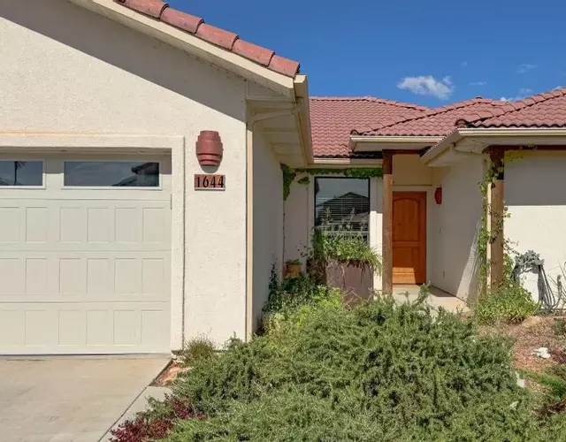 A quiet, stylish and cozy retreat.