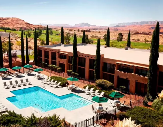 Courtyard Page at Lake Powell