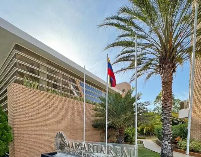 PH1401 Hotel Margarita Real