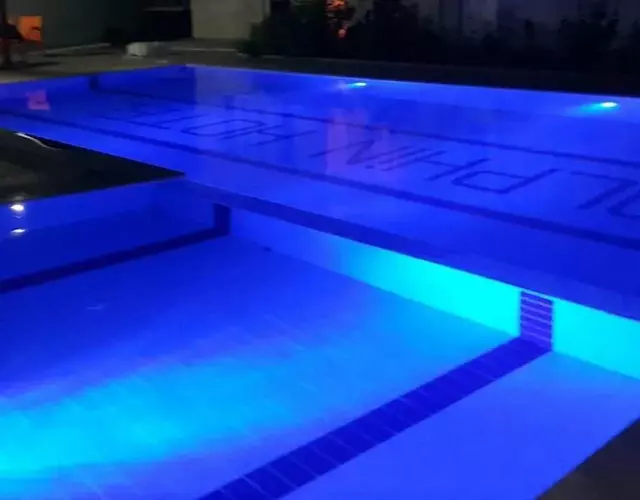 Dolphin Yunus Hotel