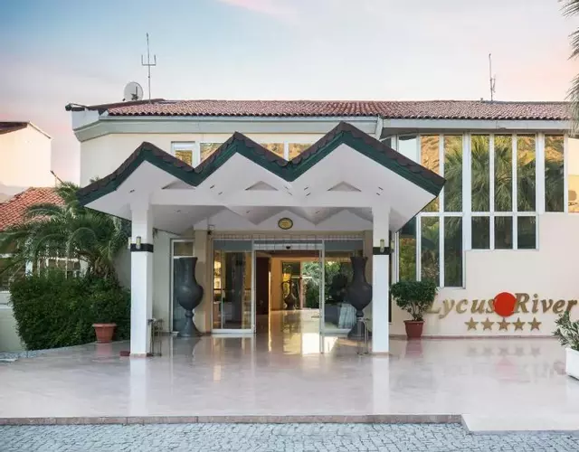 Lycus River Thermal Hotel