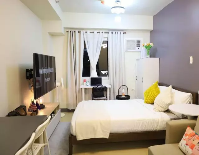 Sojourner's Suite at 605, City-view condotel near the airport at Monte Carlo Residences Charlene