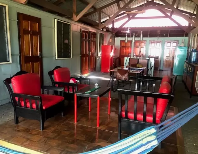 Unu Pikin Guesthouse