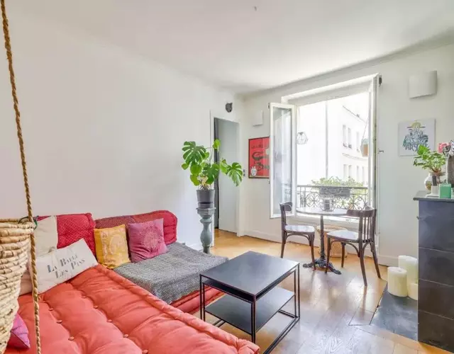 Lovely 1BR Flat near Voltaire metro station