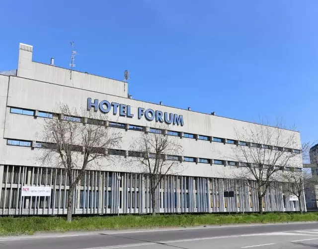 Hotel Forum
