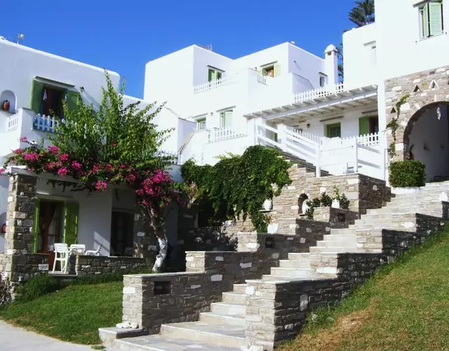 Elena Studios & Apartments