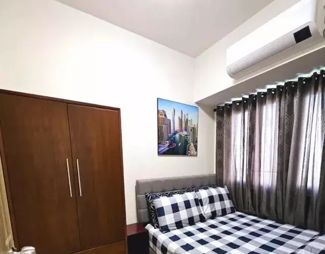 Coast Residences - 1 Bedroom with Balcony near PICC, WTC, Star City & MOA